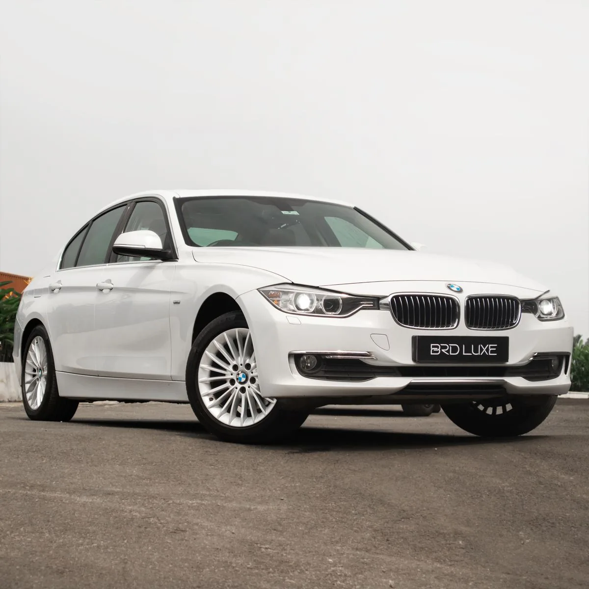 2022 BMW 320i
