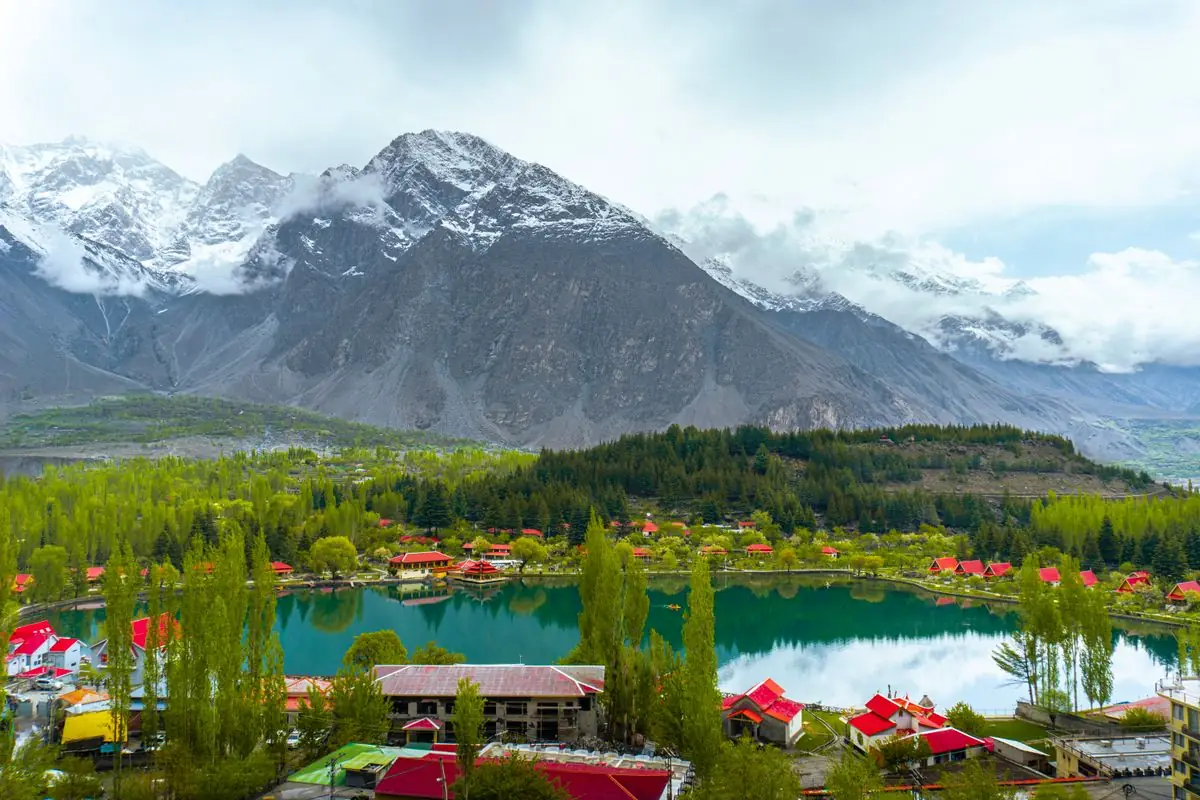 Shangrila lake, Skardu